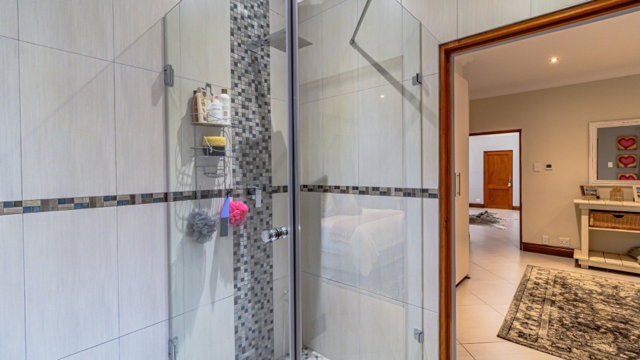 5 Bedroom Property for Sale in Oranjeville Free State